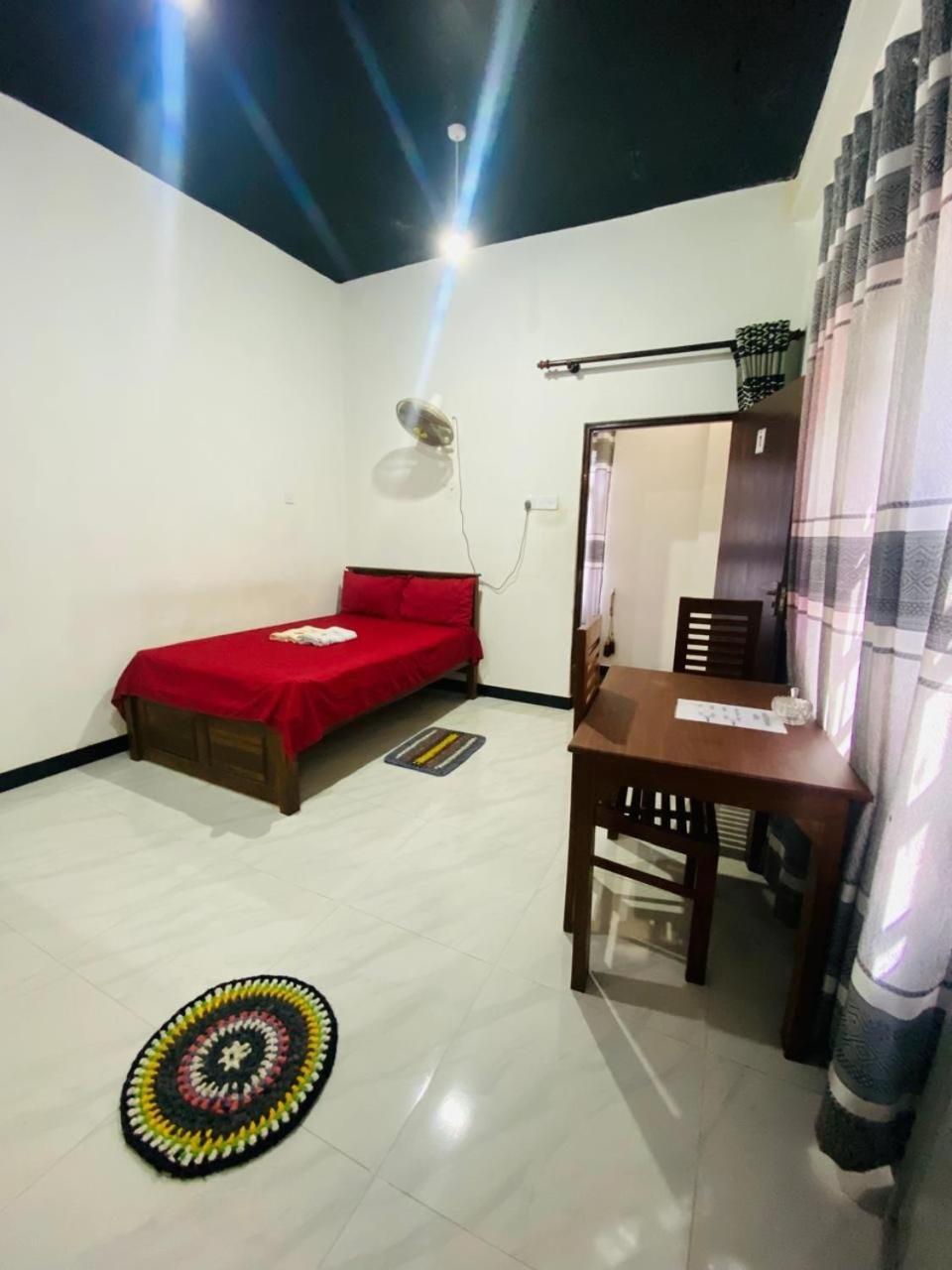 Black Rose Guest Gampaha Exterior foto
